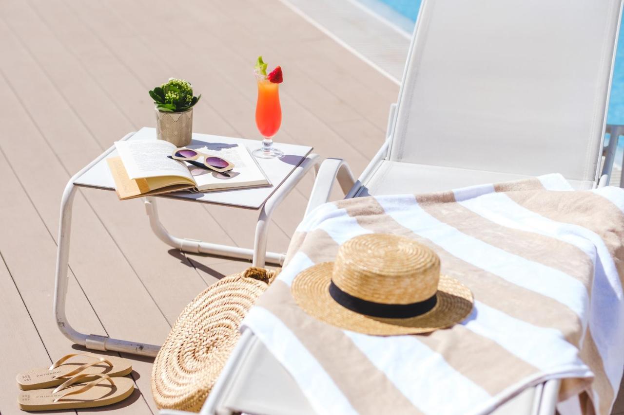 Welikehotel Triton Beach (Adults Only) Cala Ratjada  Exterior photo