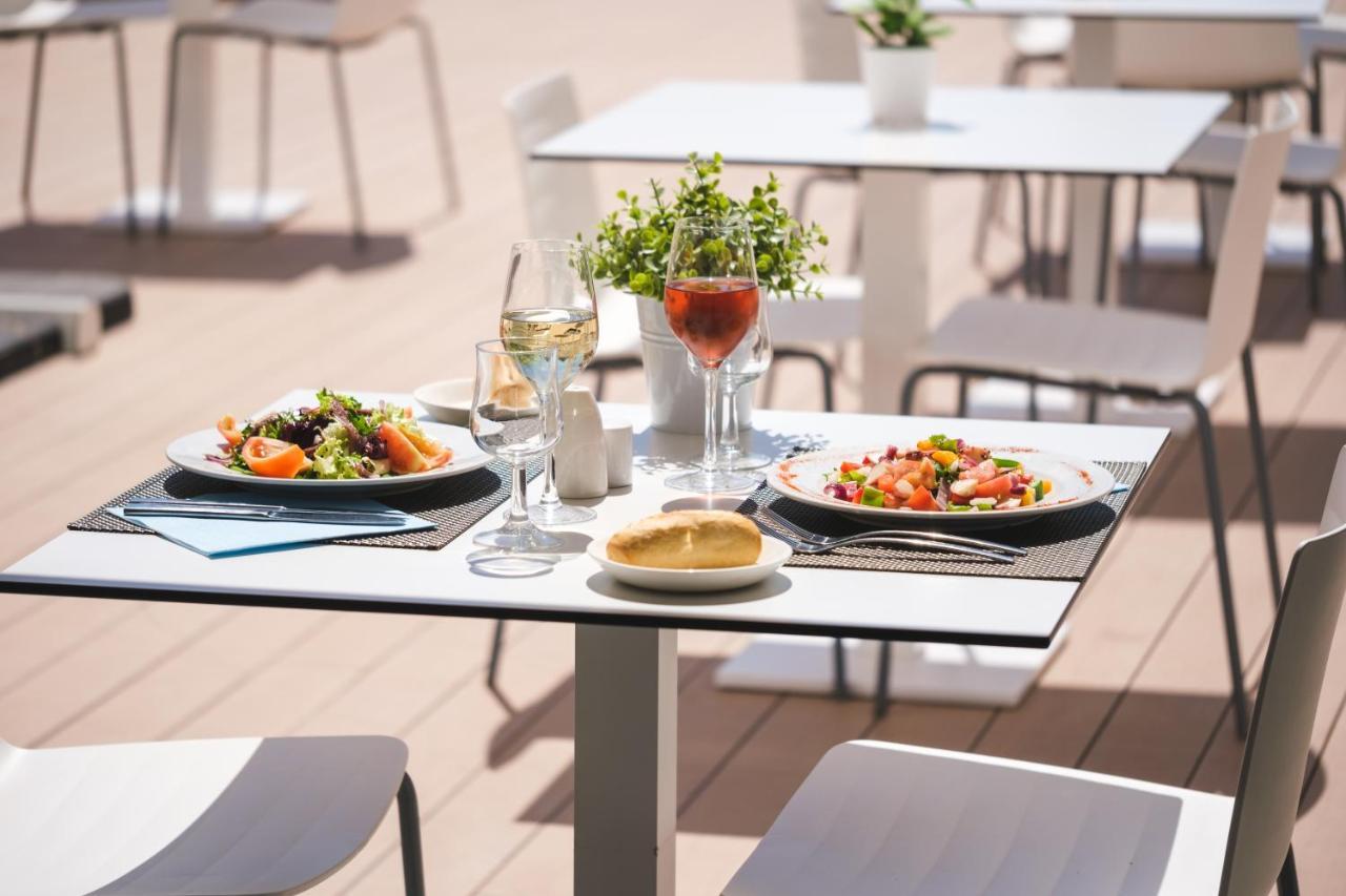 Welikehotel Triton Beach (Adults Only) Cala Ratjada  Exterior photo