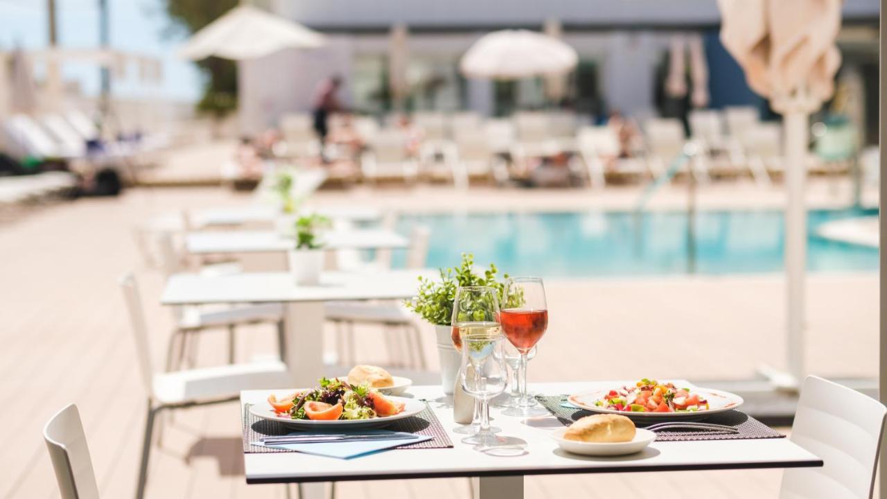 Welikehotel Triton Beach (Adults Only) Cala Ratjada  Exterior photo